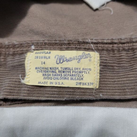 Vintage Wrangler Pants Size 12 W26"xL27" Corduroy Pants Boot Cut Pants Mid Rise - Picture 7 of 7